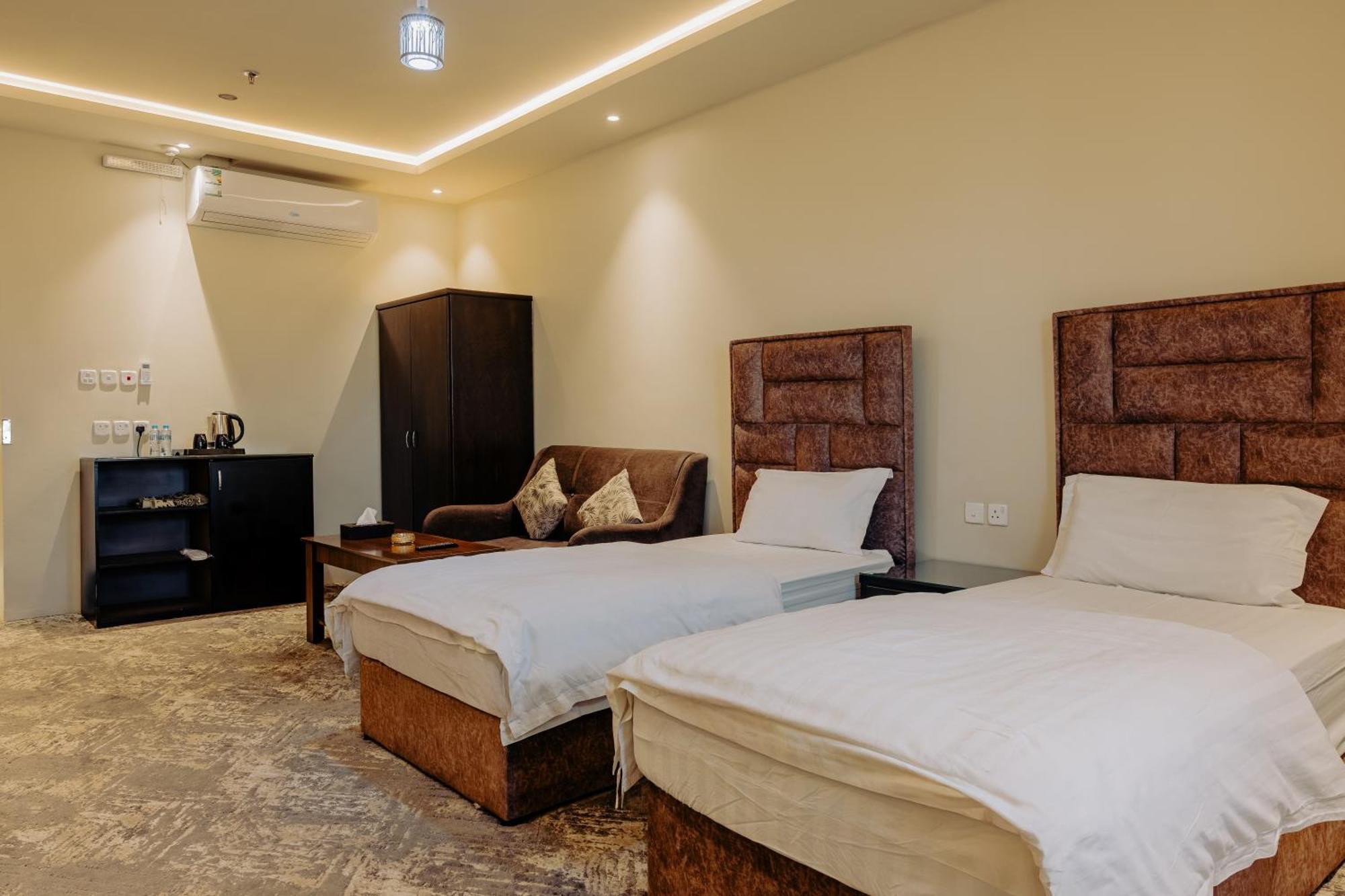 Radiha Hotel Suites Al Hawiyah Exterior foto